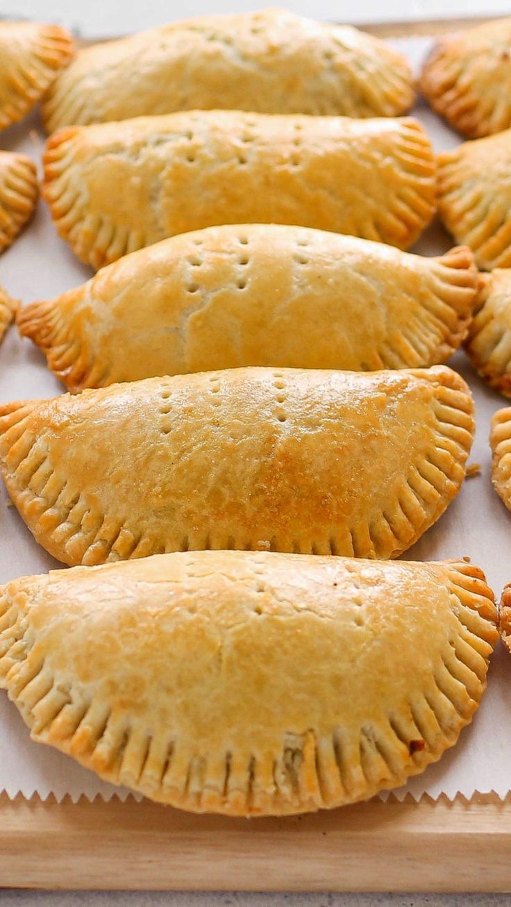Freshly baked Nigerian meat pie